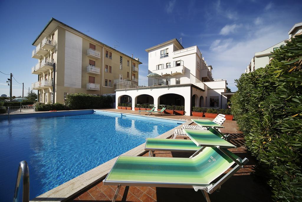 Hotel Villa Sole Resort 벨레지아아지마리나 외부 사진