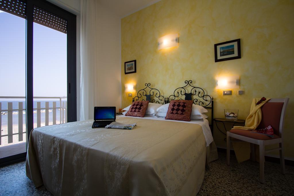 Hotel Villa Sole Resort 벨레지아아지마리나 객실 사진