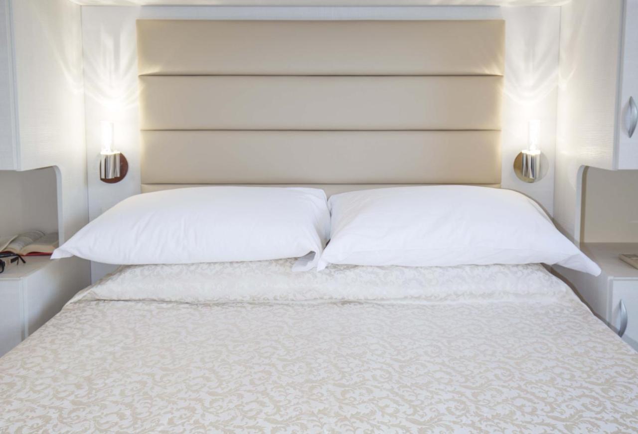 Hotel Villa Sole Resort 벨레지아아지마리나 외부 사진